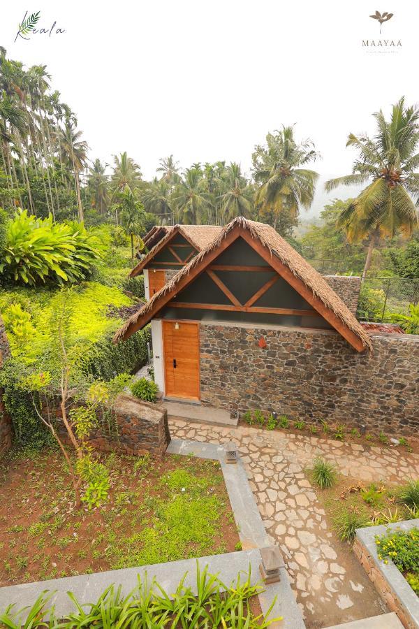 Maayaa Riverside Villa By Kpm Tripenta Attappadi ภายนอก รูปภาพ